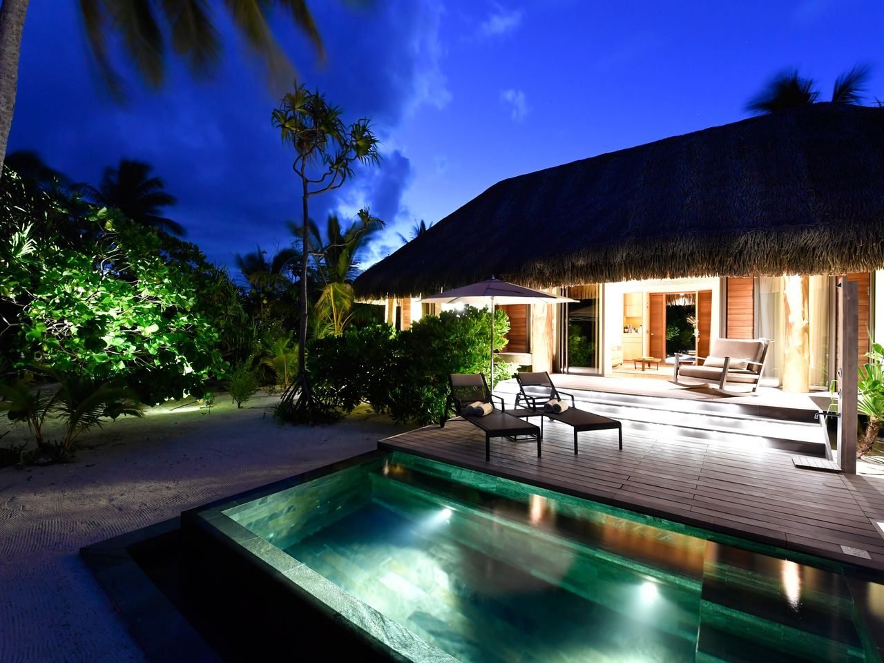 How to Plan the Ultimate Private Island Escape: 7 Essential Tips